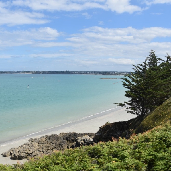 Plage à Saint-Jacut de la Mer
