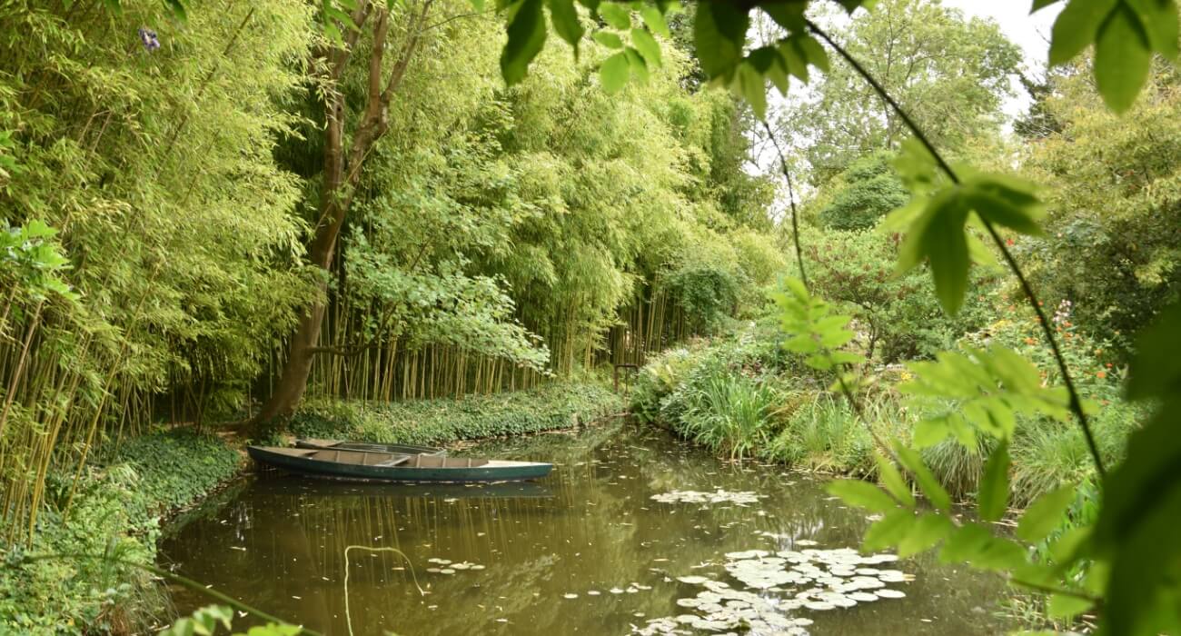 Barque au jardin de Monet à Giverny
